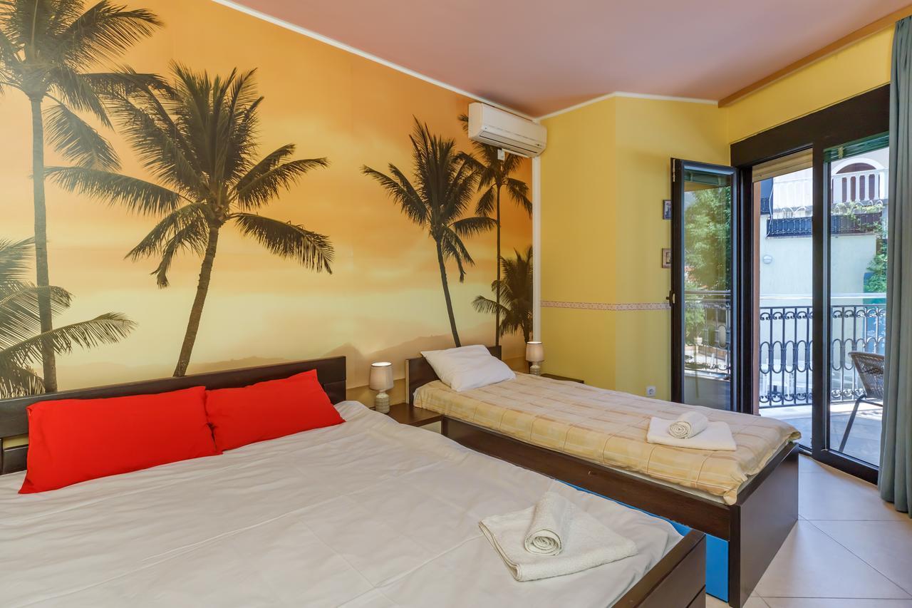 Apartments Coral Cattaro Esterno foto